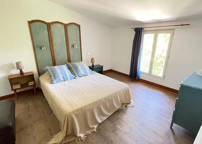 Le Du Clos D'andre * 카스텔나우다리